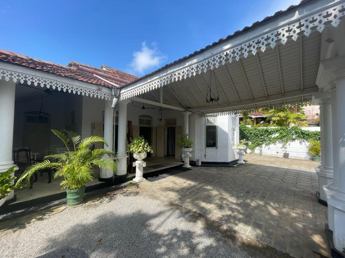 Beverly Villa Дехивала-Маунт-Лавиния Экстерьер фото